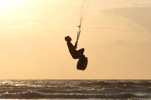 Kitesurfing